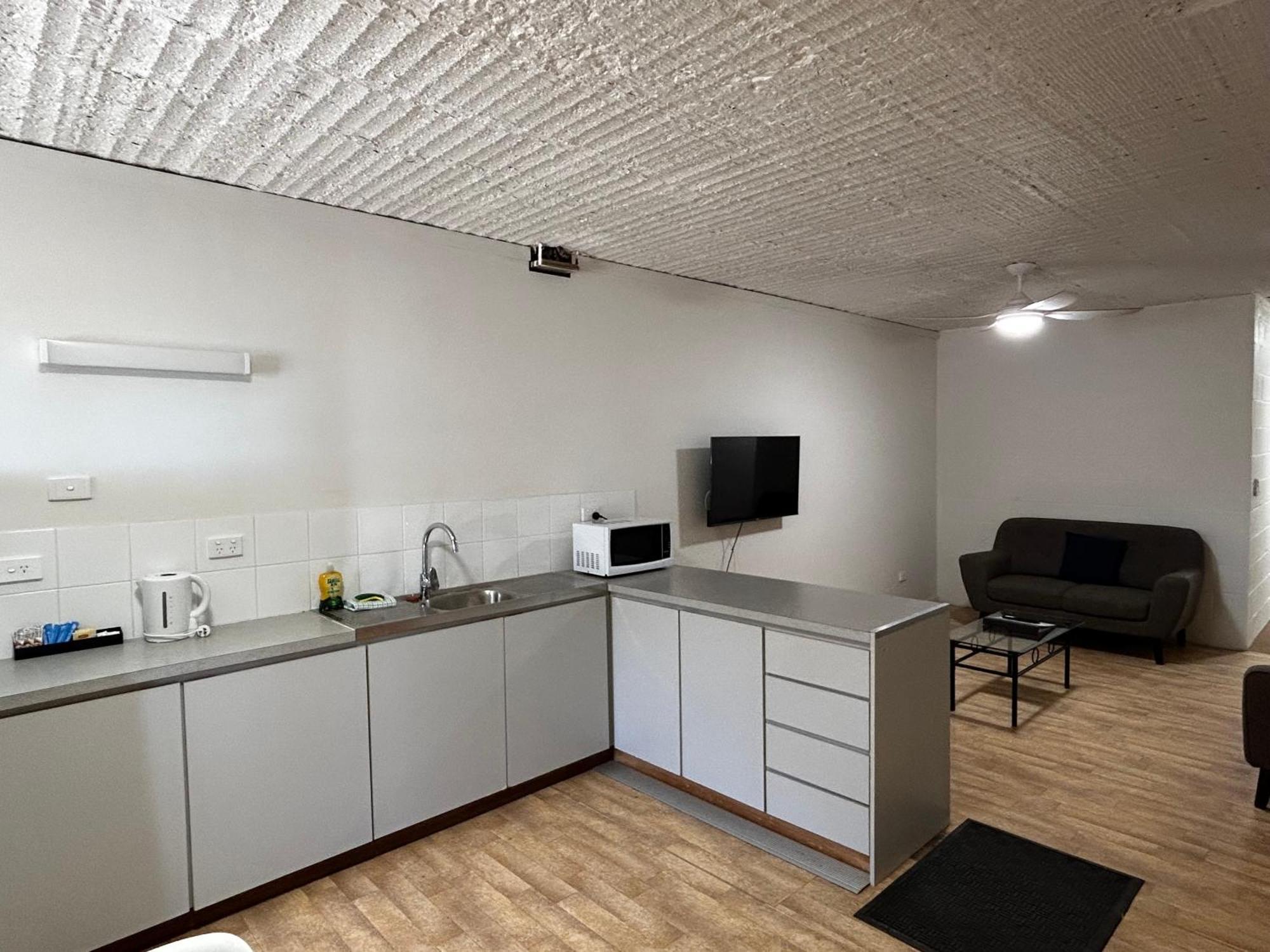 Desert View Apartments Coober Pedy Exterior photo