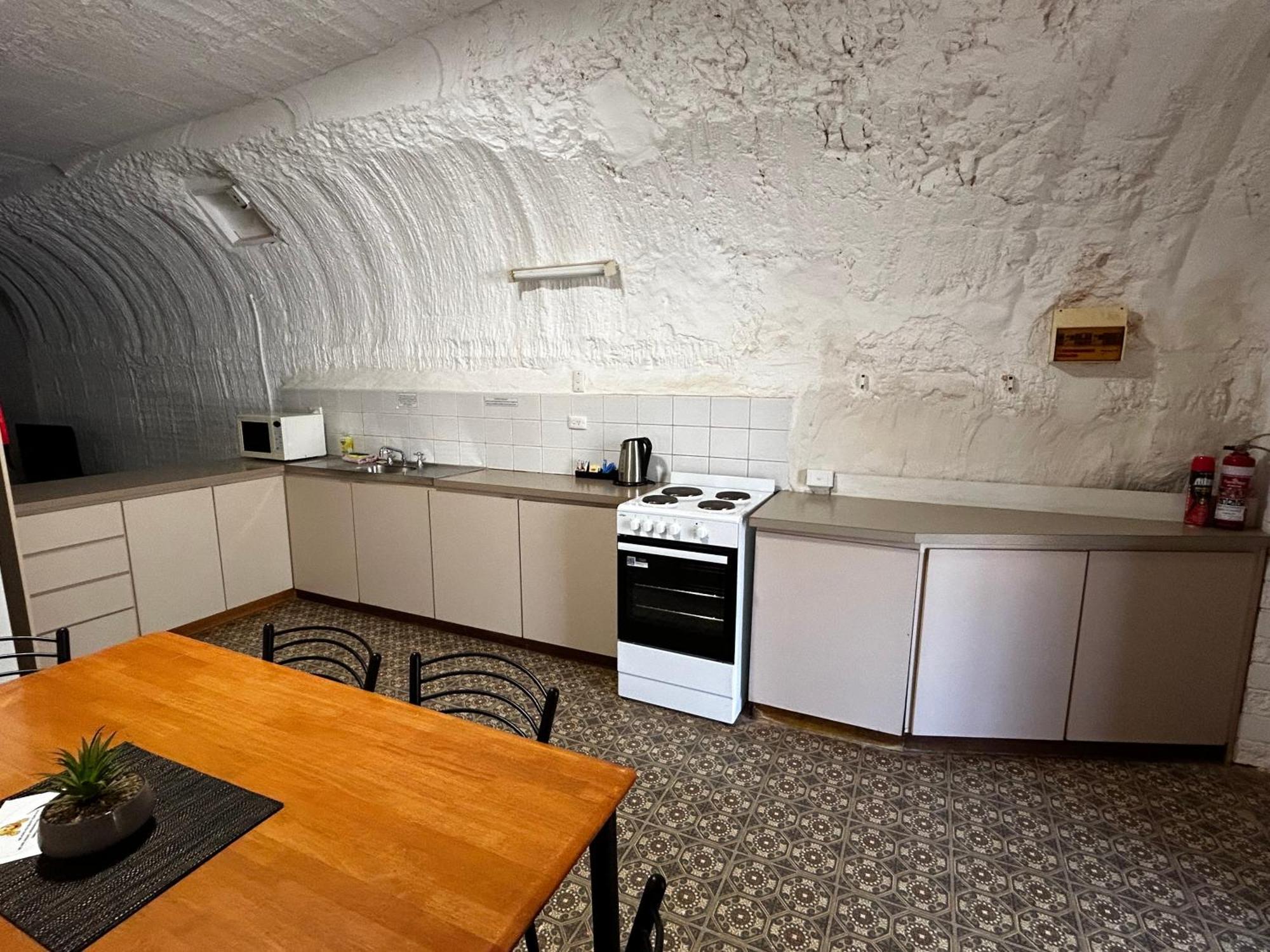 Desert View Apartments Coober Pedy Exterior photo